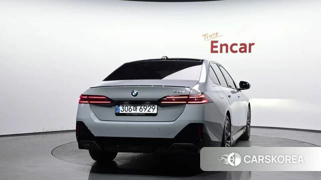 BMW 5 Series (G60) id 4380860 из Кореи 23