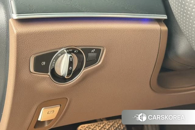 Mercedes-Benz E-class id 4256710 из Китая 14