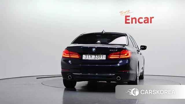 BMW 5 Series (G30) id 4536687 из Кореи 23