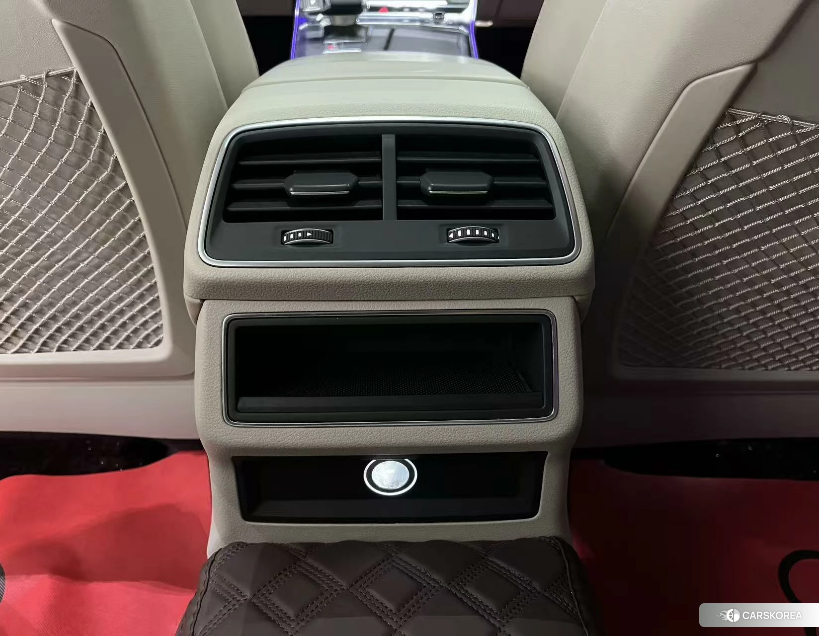 Audi A6L id 4420876 из Китая 8