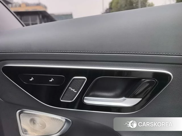 Mercedes-Benz Class C id 4256683 из Китая 8
