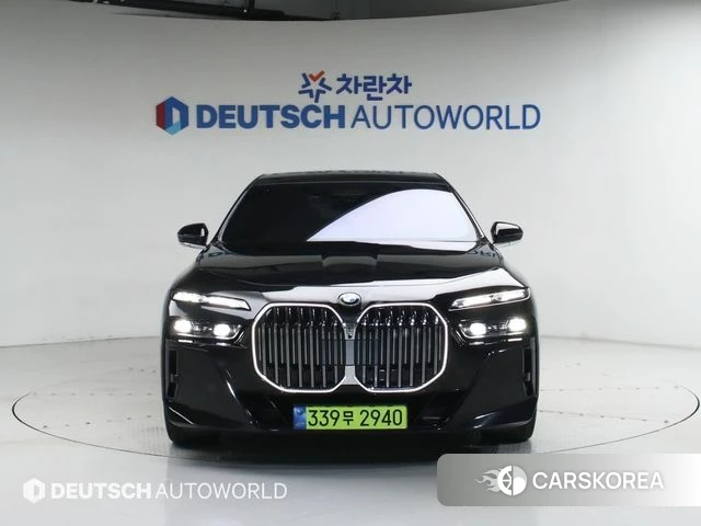 BMW 7 Series (G70) id 4302166 из Кореи 13
