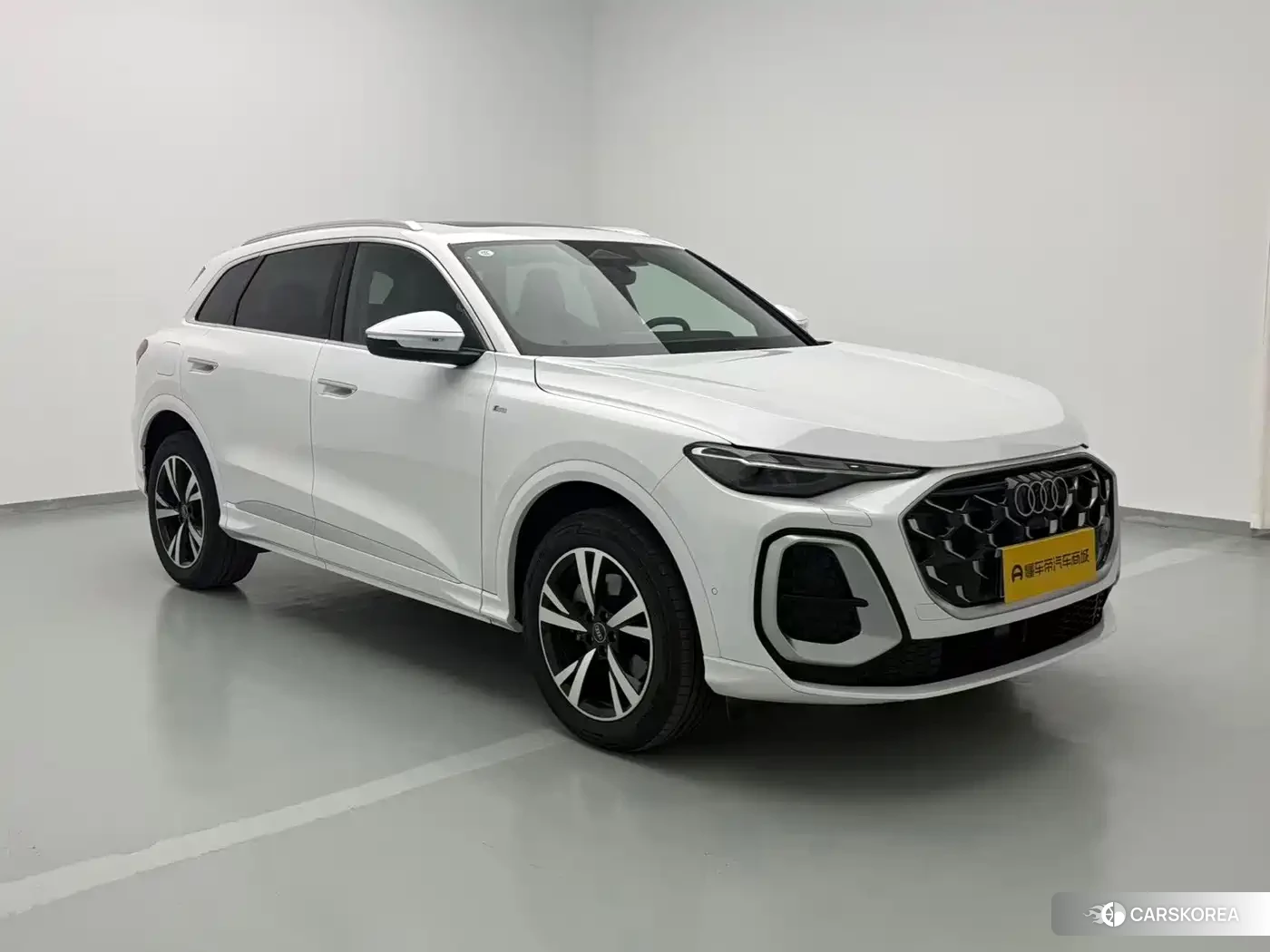 Audi Q5L 2026 Белый из Китая, фото 6