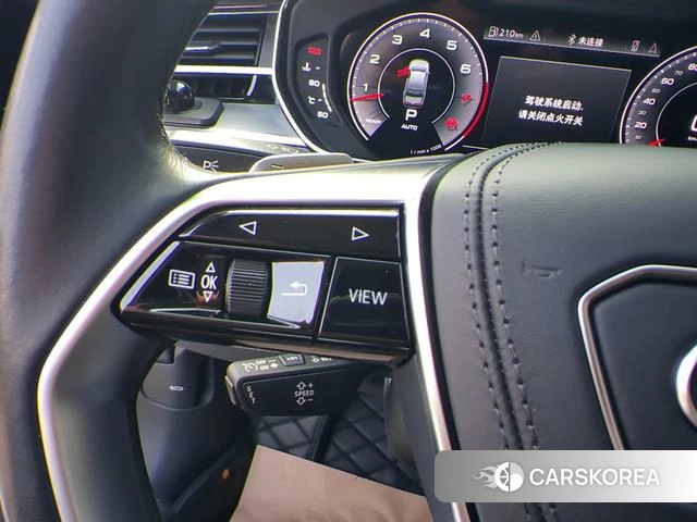 Audi A8 id 4272808 из Китая 16