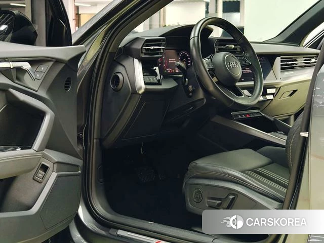 Audi A3 2021 Темно-серый из Китая, фото 3