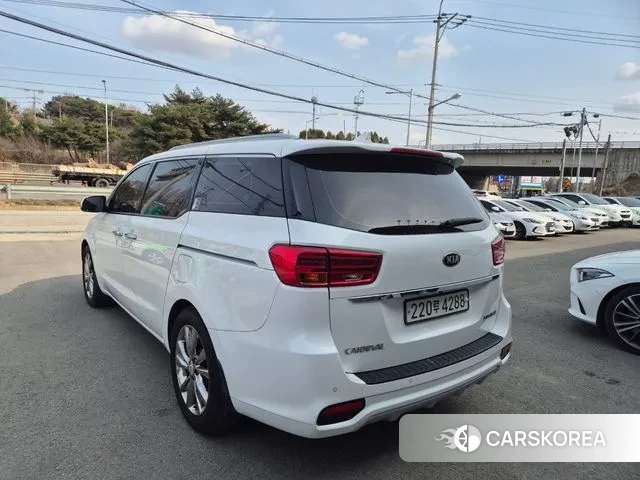 Kia The New Carnival id 3060613 из Кореи 8