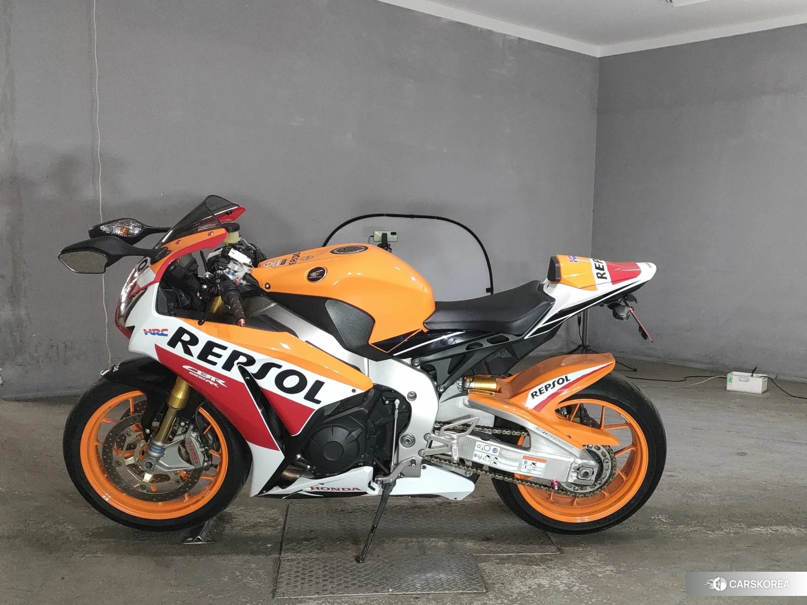 Проданный Honda CBR1000RR id 3947364 из Японии, фото 2