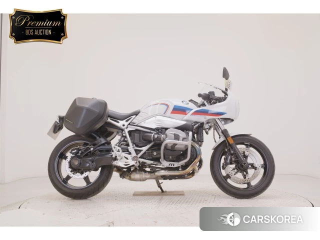 BMW R NINE T RACER 2017 из Японии