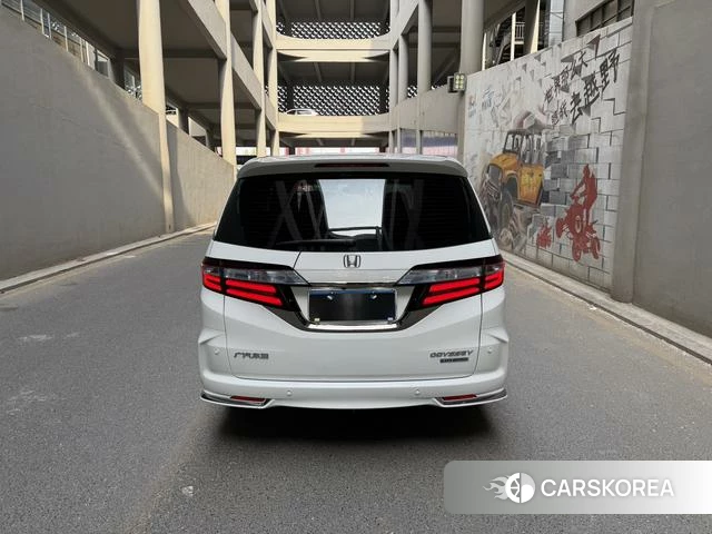 Honda Odyssey 2021 Белый из Китая, фото 3
