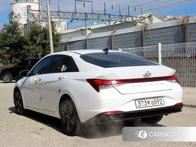 Hyundai Avante Hybrid (CN7) id 3676039 из Кореи 11