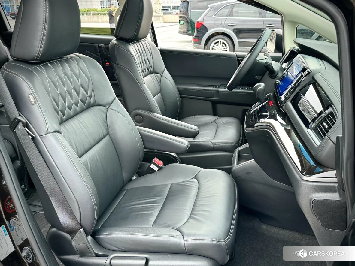 Honda Elysion id 4453701 из Китая 11