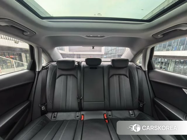 Audi A4L id 4290102 из Китая 18