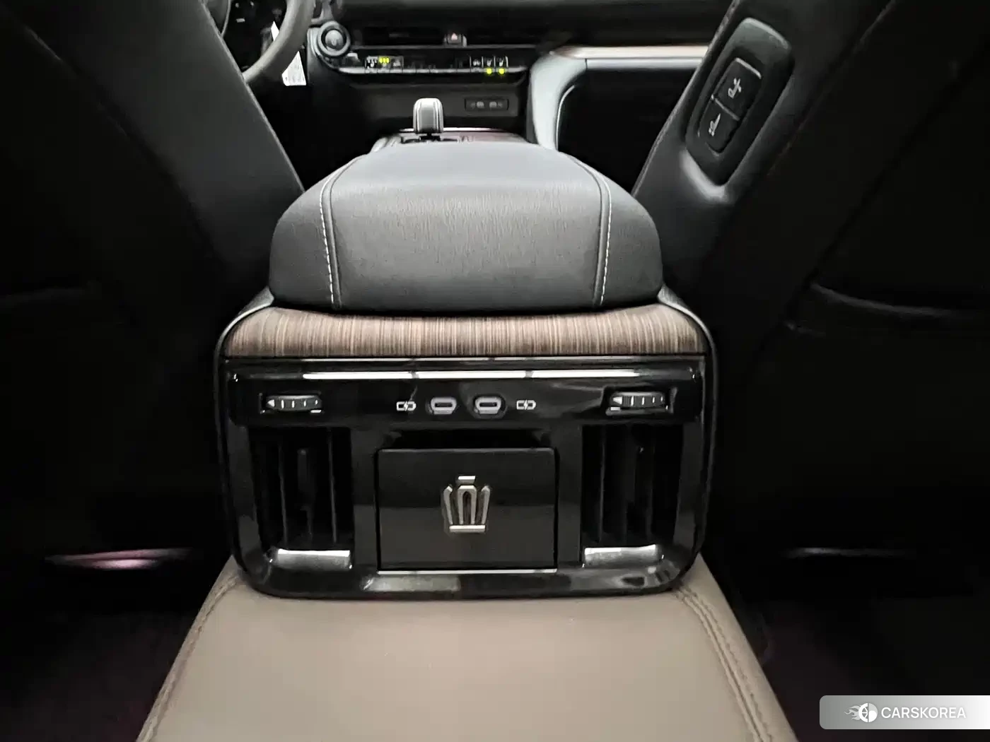 Skoda Crown (imported) id 4505084 из Китая 17