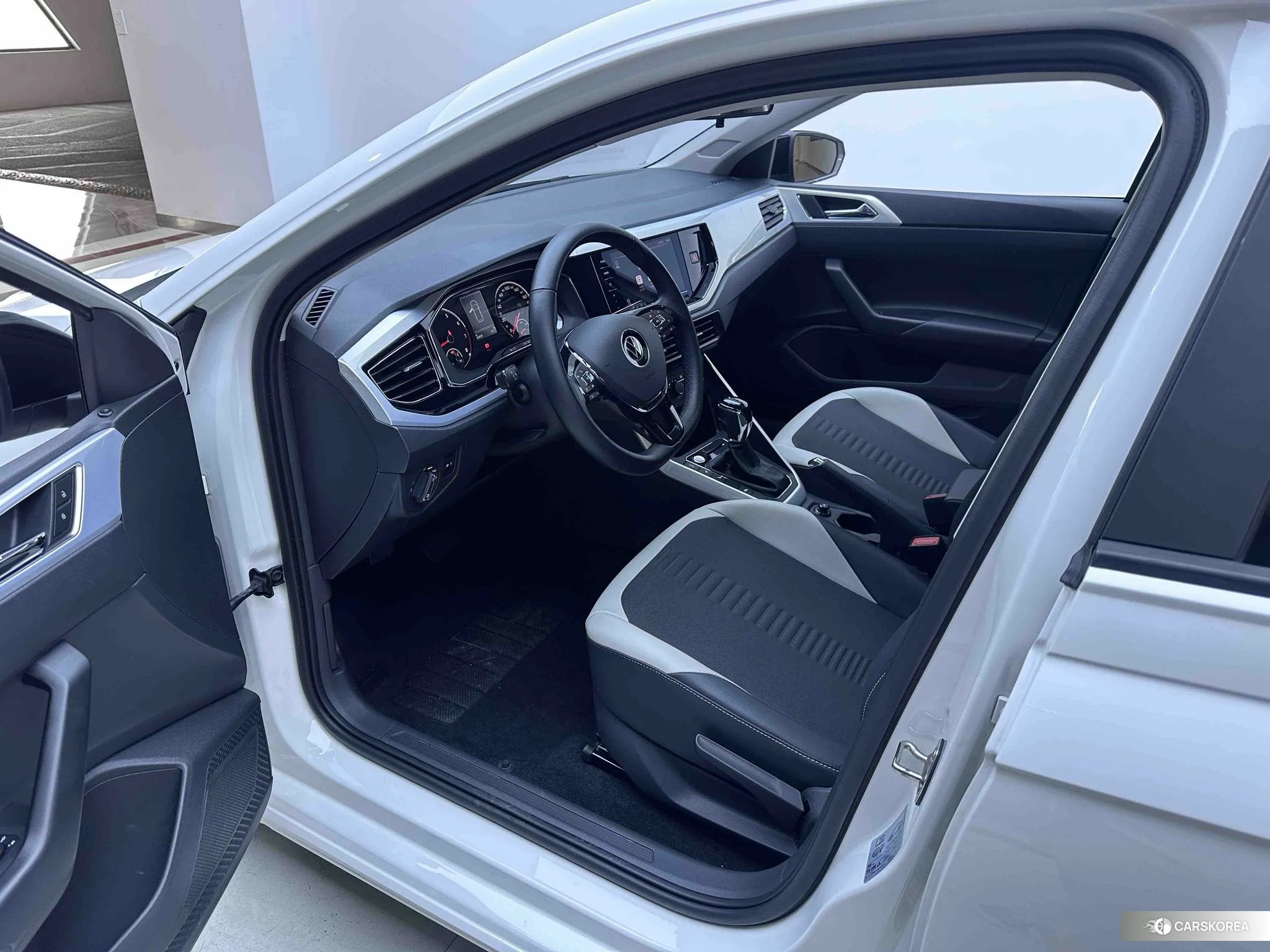 Volkswagen Polo id 4512546 из Китая 10