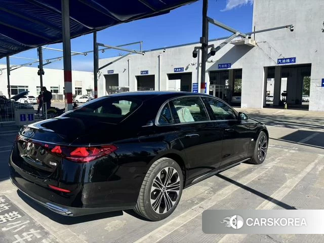 Mercedes-Benz E-class id 4235745 из Китая 3