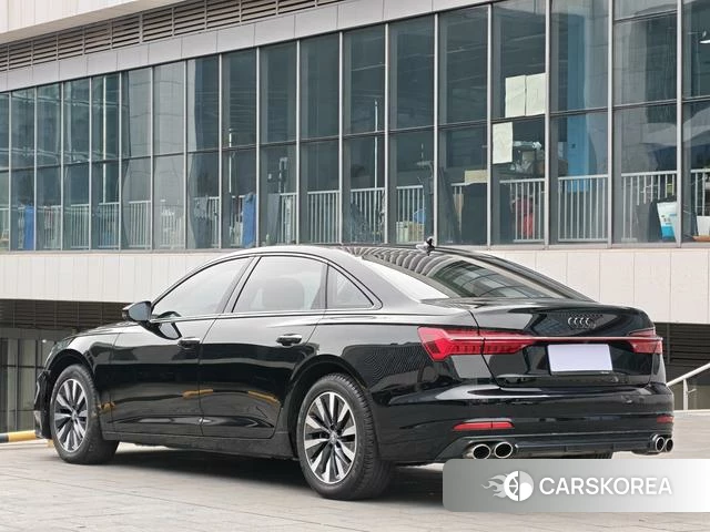 Audi A6L id 4278485 из Китая 10