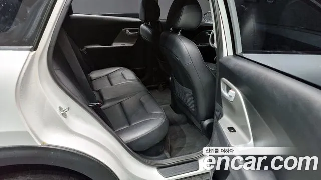 Kia The New Niro id 2691306 из Кореи 13