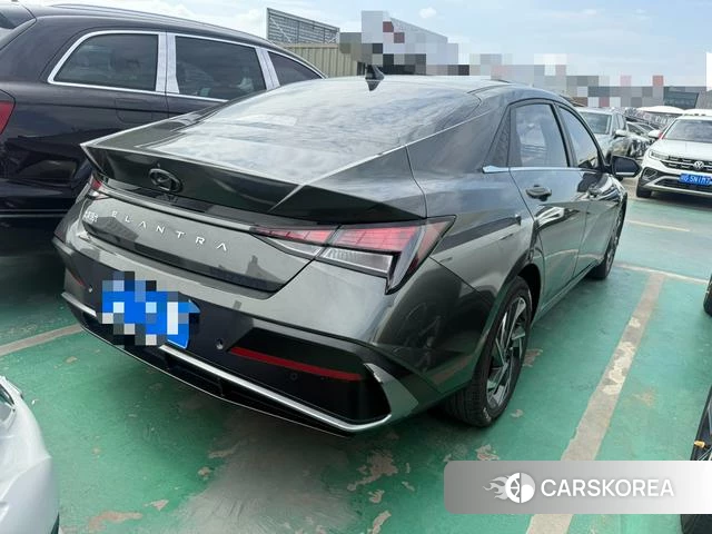 Hyundai Elantra 2023 Другой из Китая, фото 3