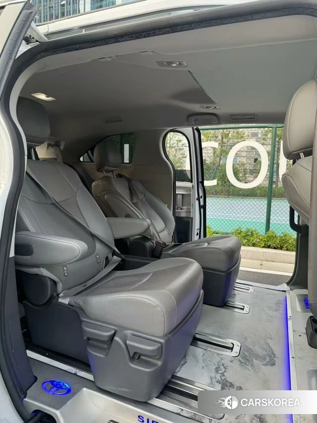 Toyota Saina 2023 Белый из Китая, фото 4