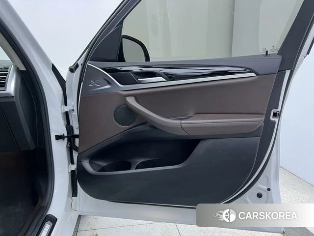 BMW X3 id 4208729 из Китая 23