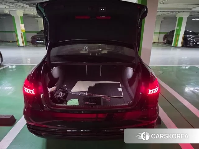 Audi A6 (C8) 2025 Черный из Кореи, фото 4