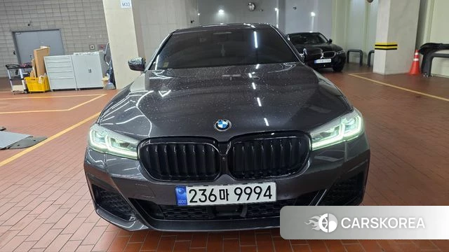 BMW 5 Series (G30) 2023 Серый из Кореи, фото 3