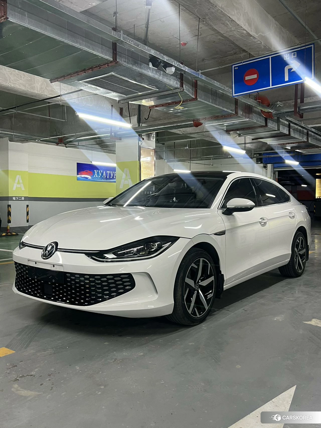 Volkswagen Lamando id 4510317 из Китая 7