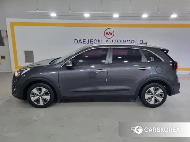 Kia The New Niro id 3028905 из Кореи 9