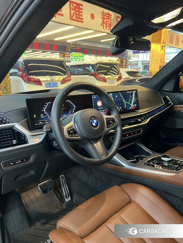 BMW X7 2024 Черный из Китая, фото 3