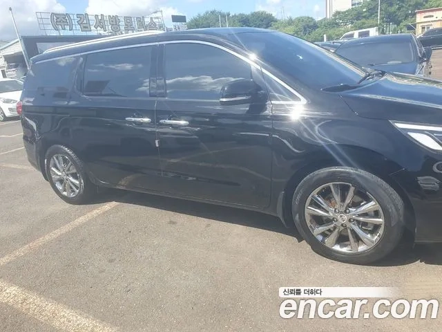 Kia The New Carnival id 2956794 из Кореи 12