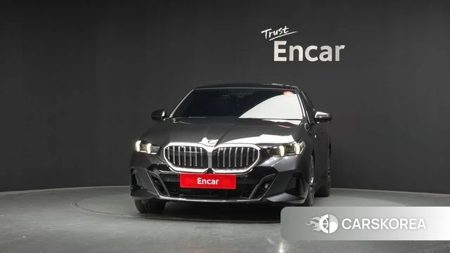 BMW 5 Series (G60) id 3850192 из Кореи 13