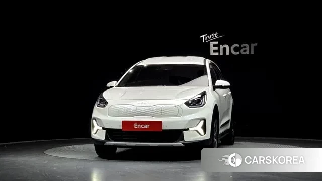 Kia Niro Plus id 3625332 из Кореи 13