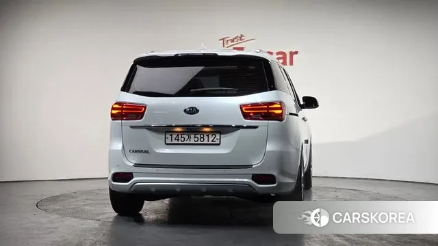 Kia The New Carnival id 3641454 из Кореи 13