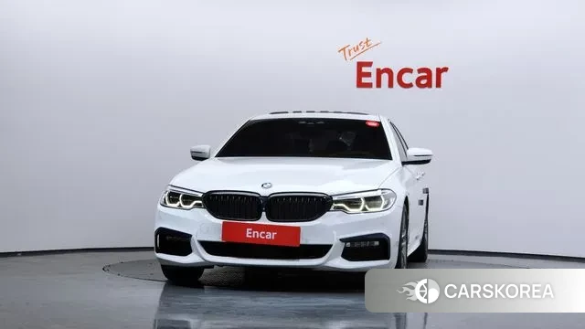 BMW 5 Series (G30) id 3470032 из Кореи 13