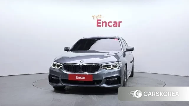 BMW 5 Series (G30) id 3469907 из Кореи 13