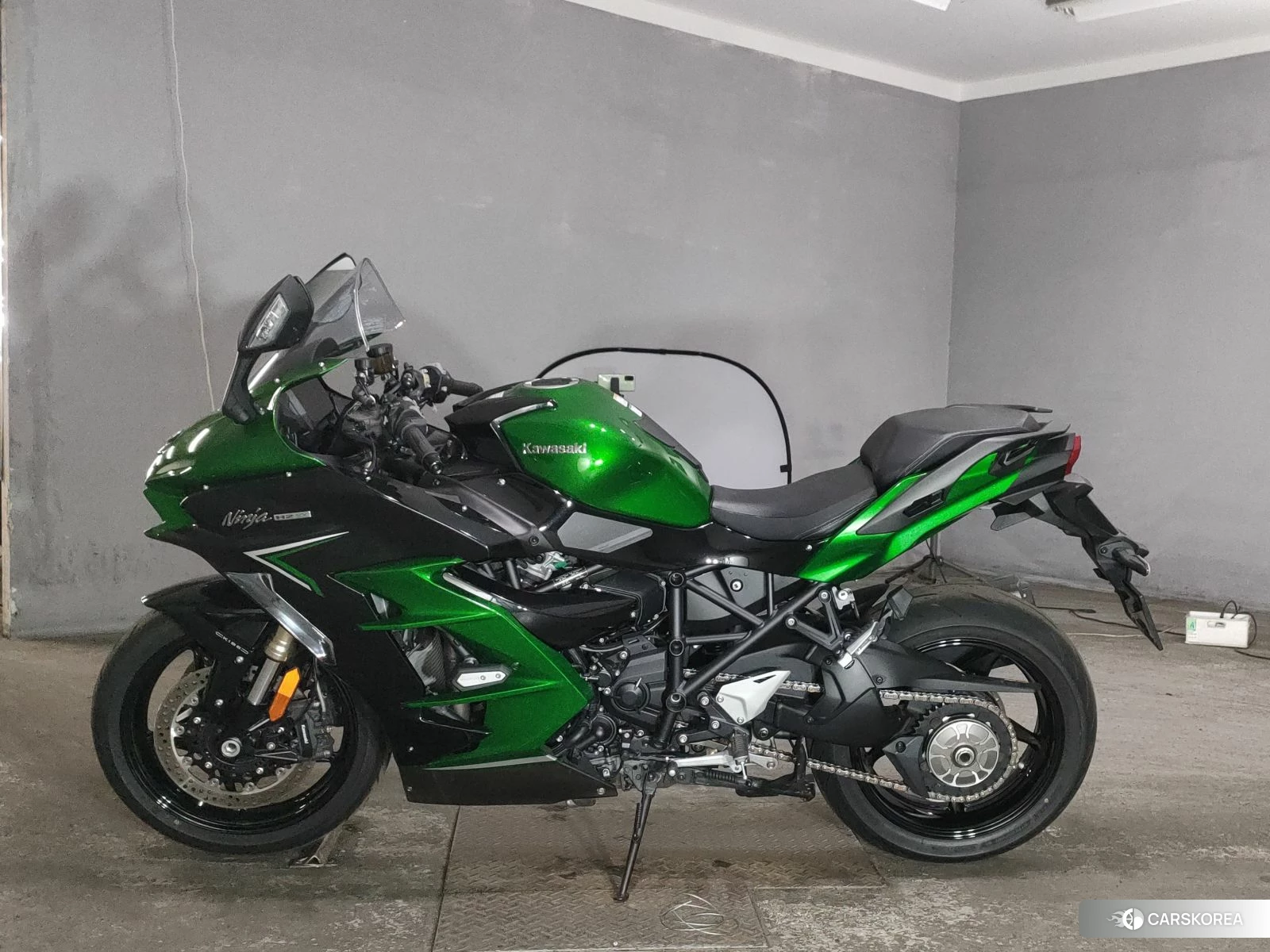 Проданный Kawasaki NINJA H2 SX 2024 из Японии, фото 2