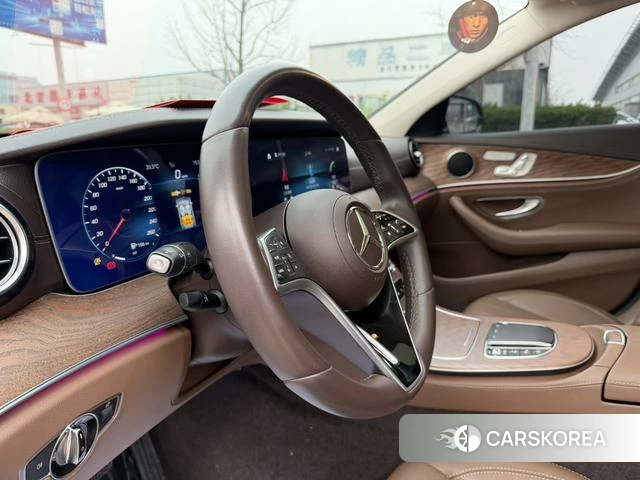 Mercedes-Benz E-class id 3875918 из Китая 15