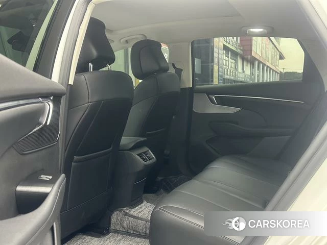 Buick Lacrosse 2024 Белый из Китая, фото 6