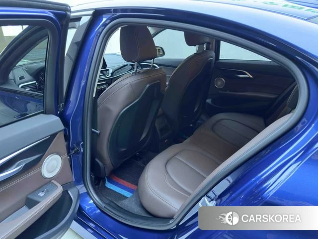 BMW 1 series id 4301392 из Китая 14