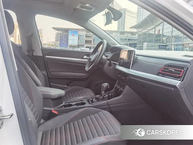 Volkswagen Lavida 2023 Белый из Китая, фото 4