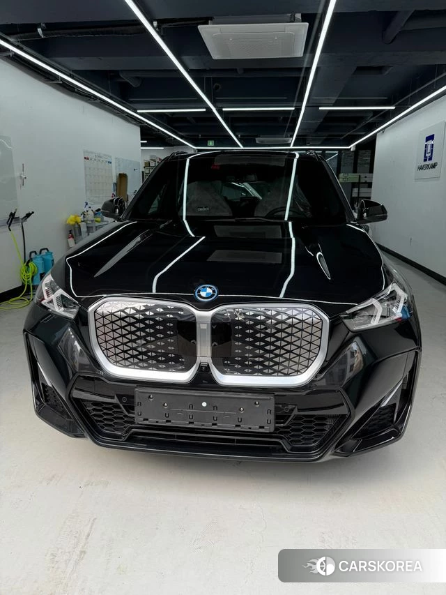 BMW iX1 (U11) 2026 Черный из Кореи, фото 3