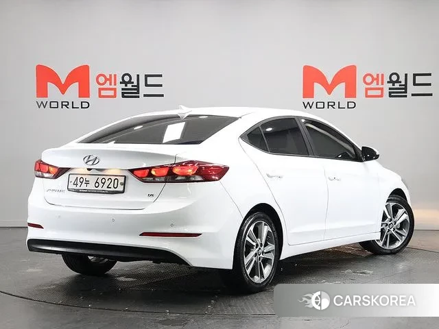 Hyundai Avante AD id 3773165 из Кореи 13