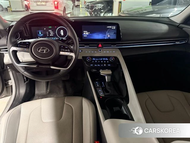 Hyundai Avante (CN7) 2021 Серебристо-серый из Кореи, фото 6