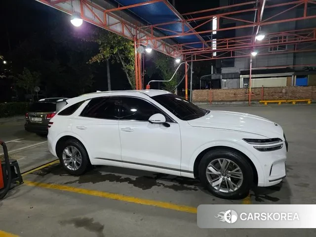 Genesis GV70 2023 Белый из Кореи, фото 3