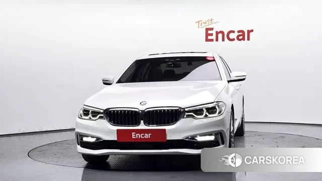 BMW 5 Series (G30) id 3687645 из Кореи 13