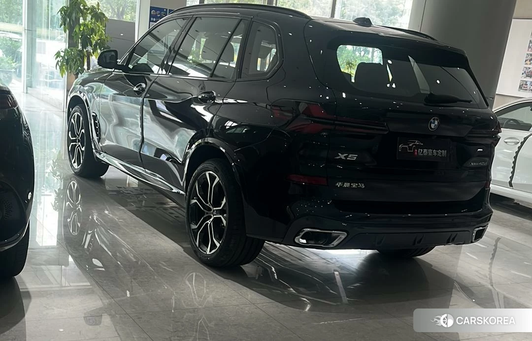 BMW X5 id 4407382 из Китая 11