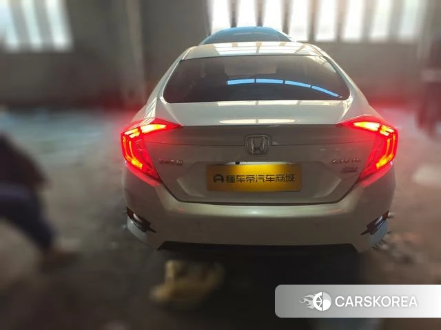 Honda Civic 2021 Белый из Китая, фото 3