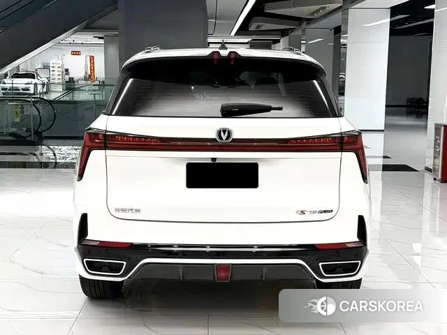 Chang'an CS75PLUS 2024 Белый из Китая, фото 3