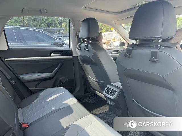 Volkswagen Lavida 2023 Белый из Китая, фото 3