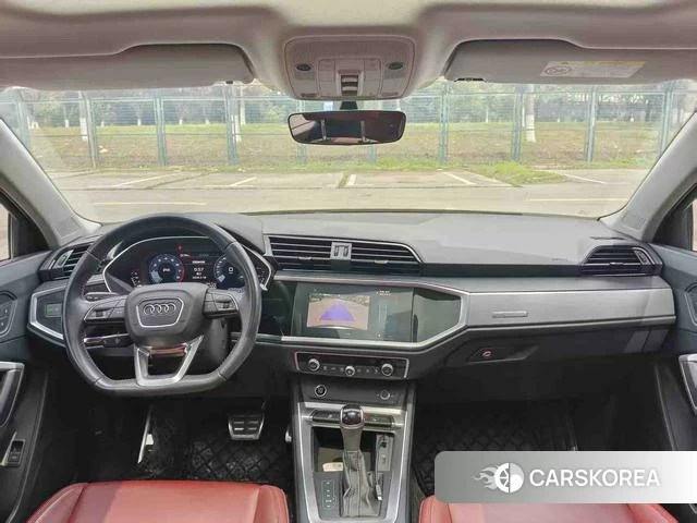Audi Q3 2021 Темно-серый из Китая, фото 4